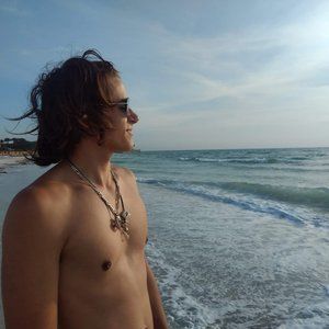 Meet your Posher, Cyruss